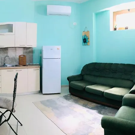 Sala Apartment Velipoje